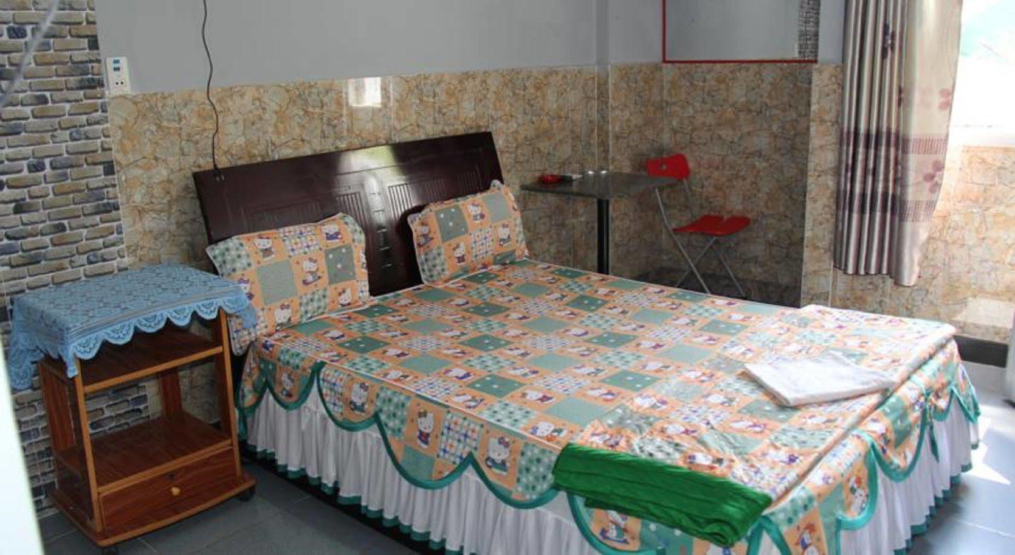 Yen Vy Hotel Quy Nhon Exterior foto