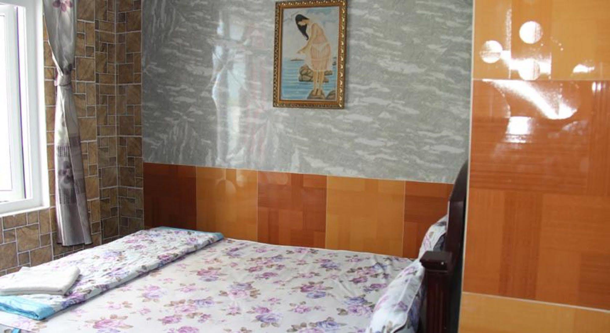 Yen Vy Hotel Quy Nhon Exterior foto